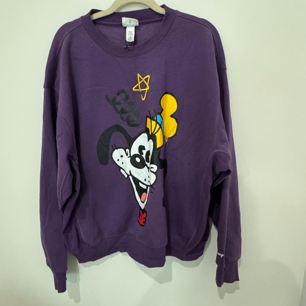 H&M Disney Purple Goofy Graphic Women's Sweater for 100 collection